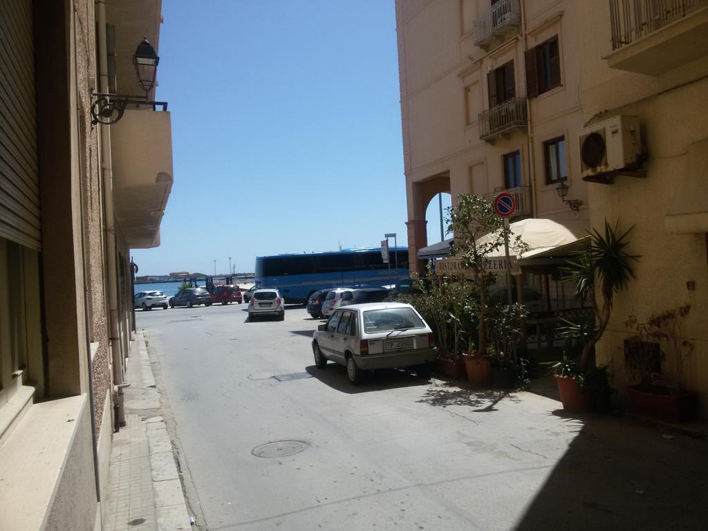 Almaran B&B Trapani Port & City Eksteriør billede