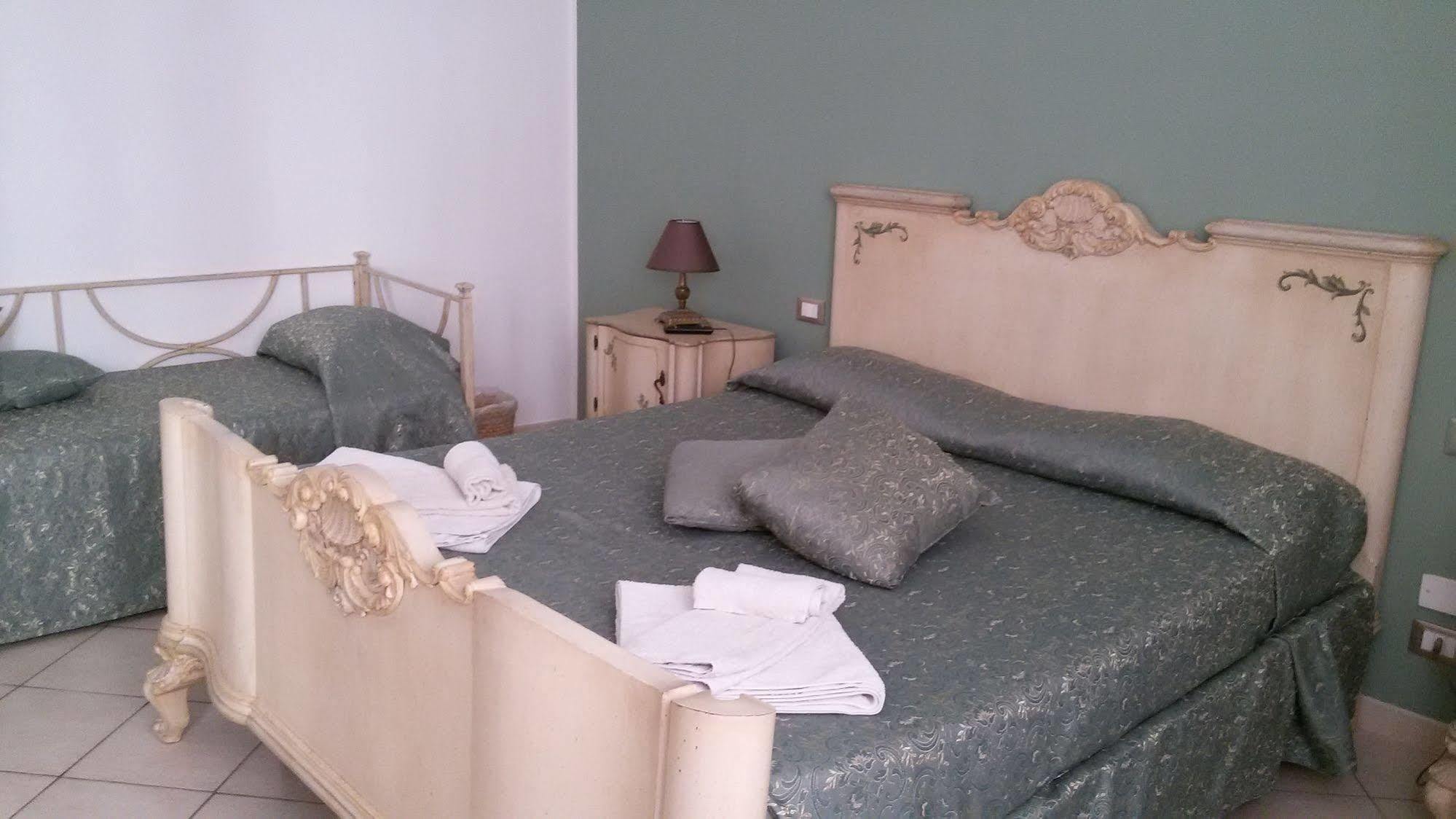 Almaran B&B Trapani Port & City Eksteriør billede