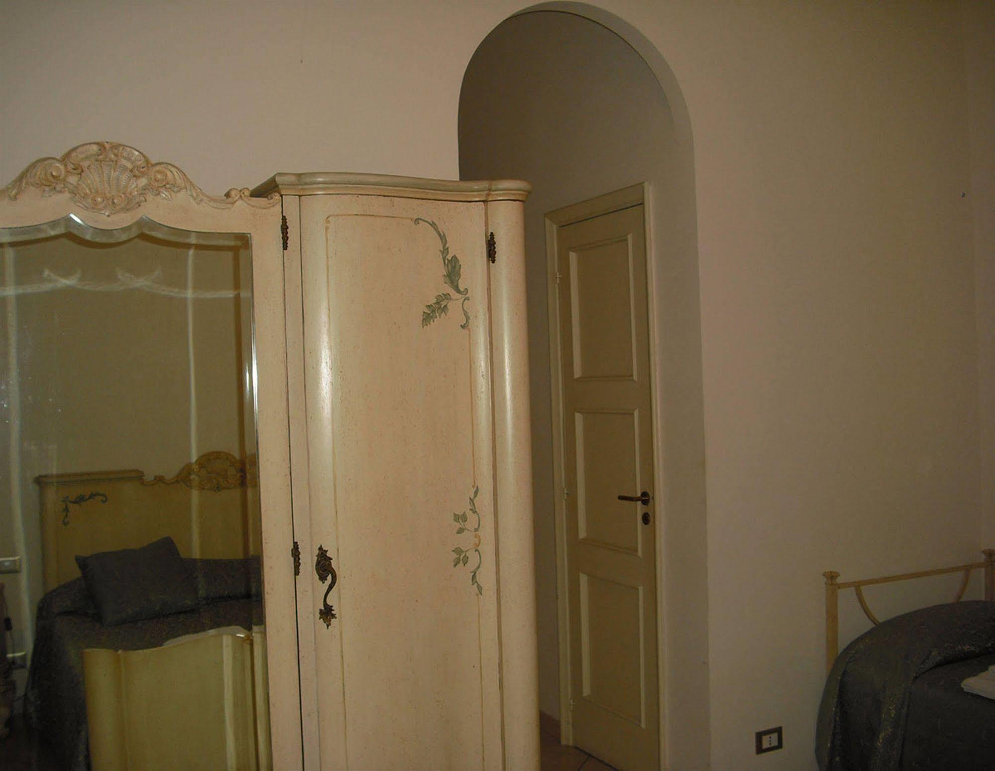 Almaran B&B Trapani Port & City Eksteriør billede